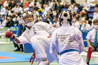 地元開催の空手道選手権大会に川之江高校が出場3