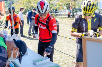 最大標高900M超え！秋の別子・翠波はな街道をサイクリストが駆け抜ける3