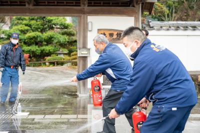 『歴史』を守るのは日頃の防災意識―暁雨館で防火訓練