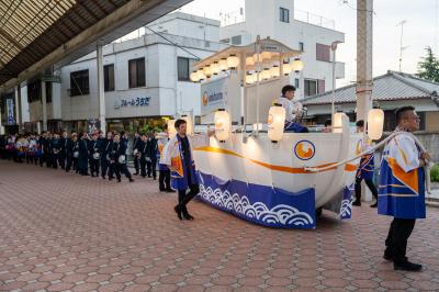 紙おどり