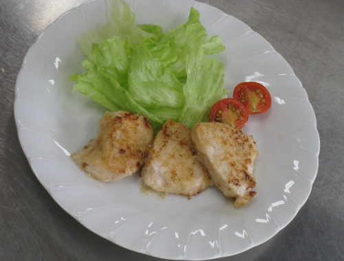 鶏むね肉のレモン焼き