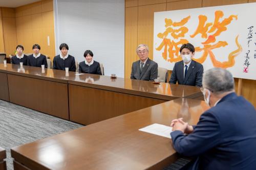 表敬訪問の様子