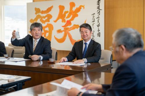 表敬訪問の様子