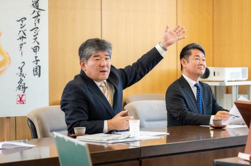 愛媛大学内村センター長