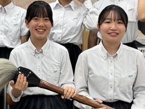揮毫者