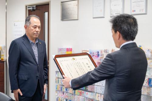 感謝状贈呈の様子