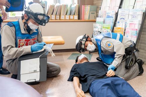 負傷者対応の様子