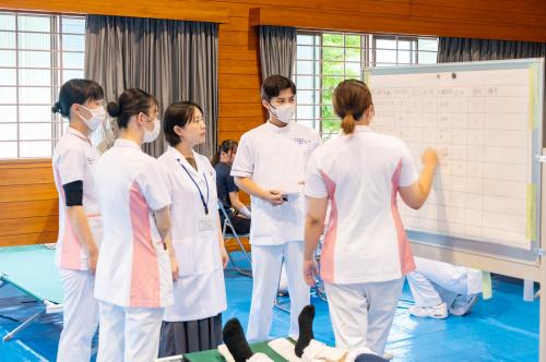 学生による看護師対応訓練7