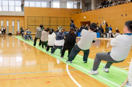 綱引き大会の様子