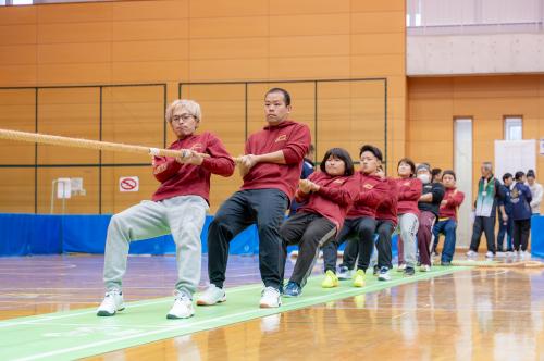 綱引き大会の様子