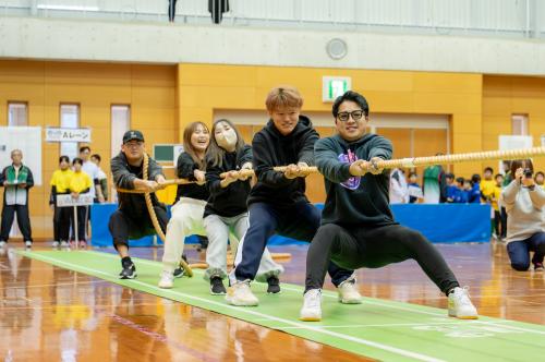 綱引き大会の様子