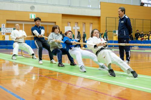 綱引き大会の様子