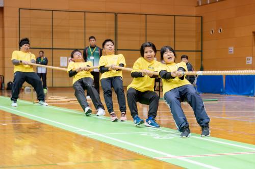 綱引き大会の様子