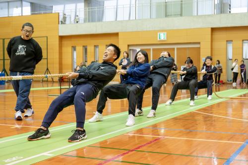 綱引き大会の様子