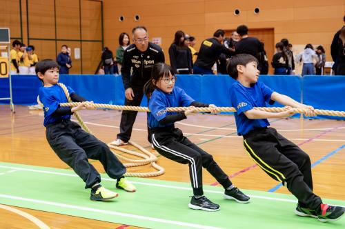 綱引き大会の様子