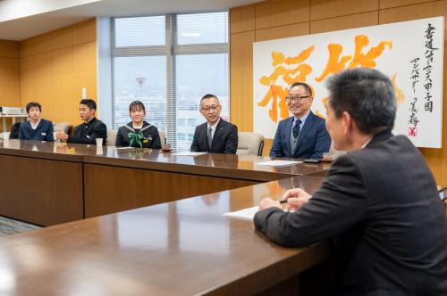 表敬訪問の様子