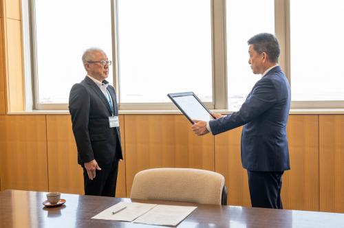 感謝状の贈呈