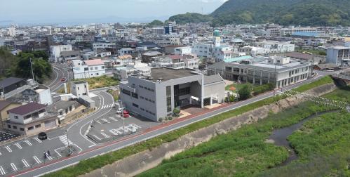 紙のまち