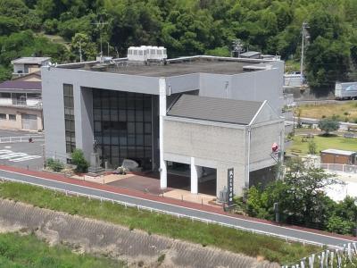 紙のまち