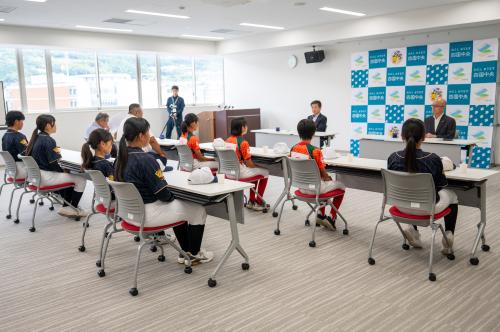 報告会の様子