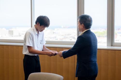 表敬訪問の様子