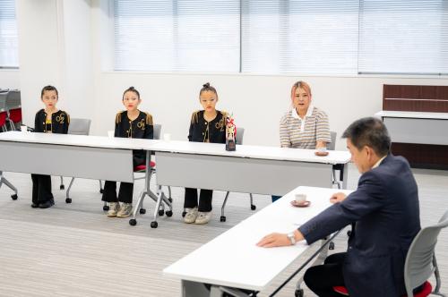 表敬訪問の様子