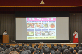 写真：情報科学部の発表