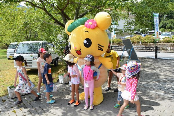 てらの・金砂湖畔広場夏の感謝祭におでかけの写真1