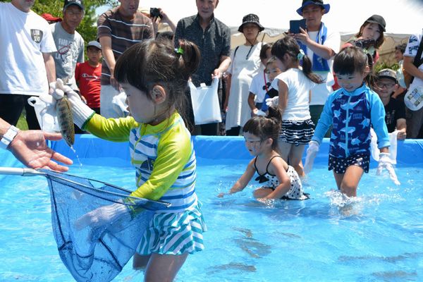 てらの・金砂湖畔広場夏の感謝祭におでかけの写真2