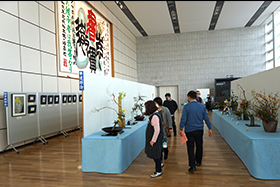 華道部会展示の画像