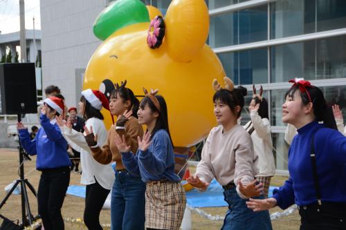 画像：三島高校ダンス部のステージ