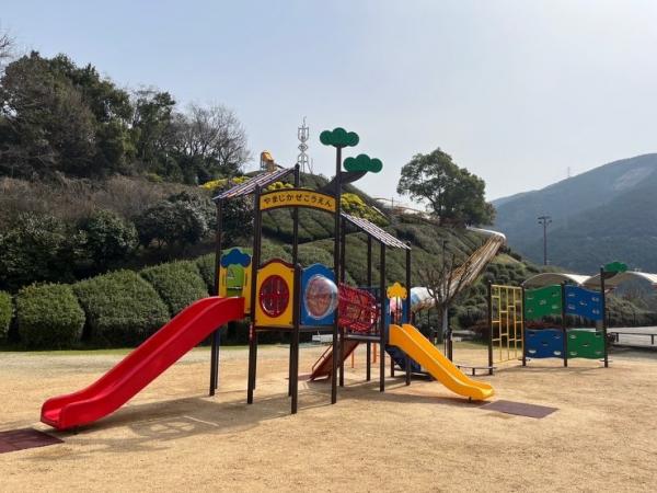 やまじ風公園風の子広場の遊具